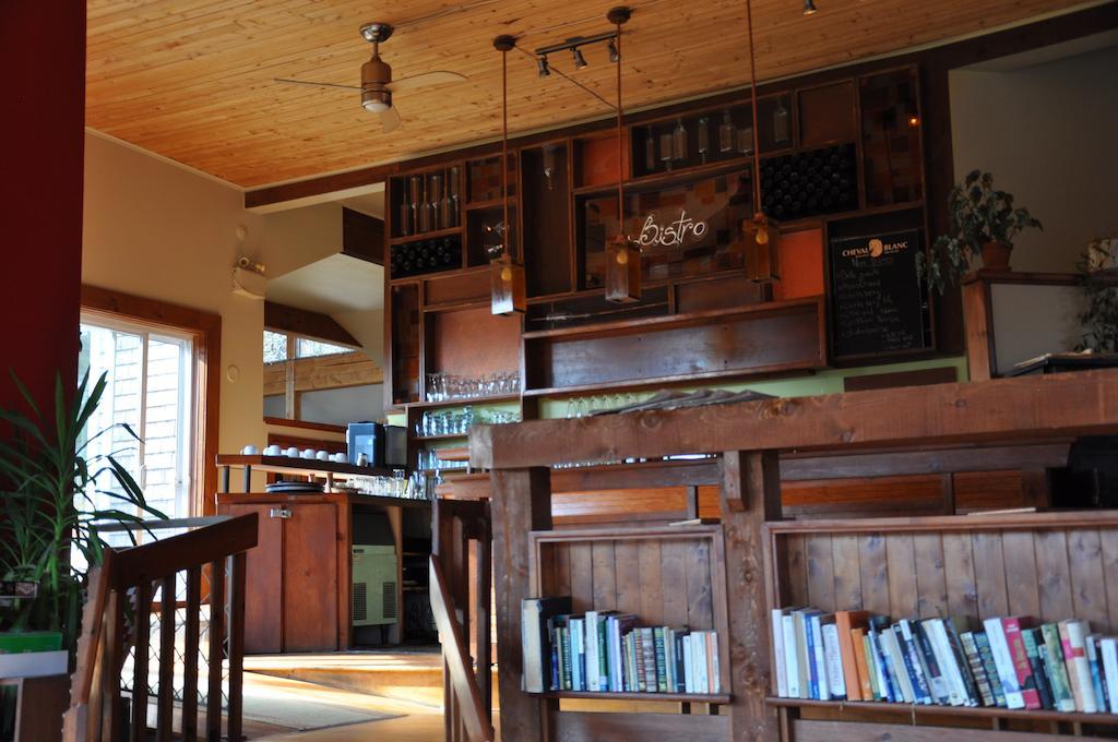 La Petite Auberge De Jouvence Magog Esterno foto